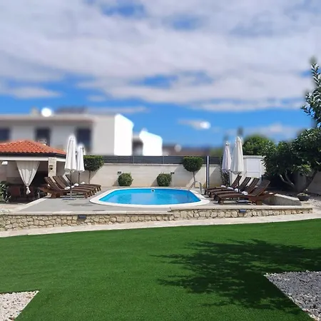 Maslina Villa